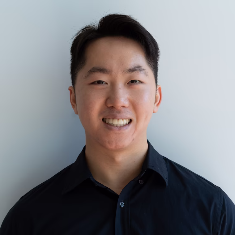 Portrait of our co-founder Vincent Ruan.